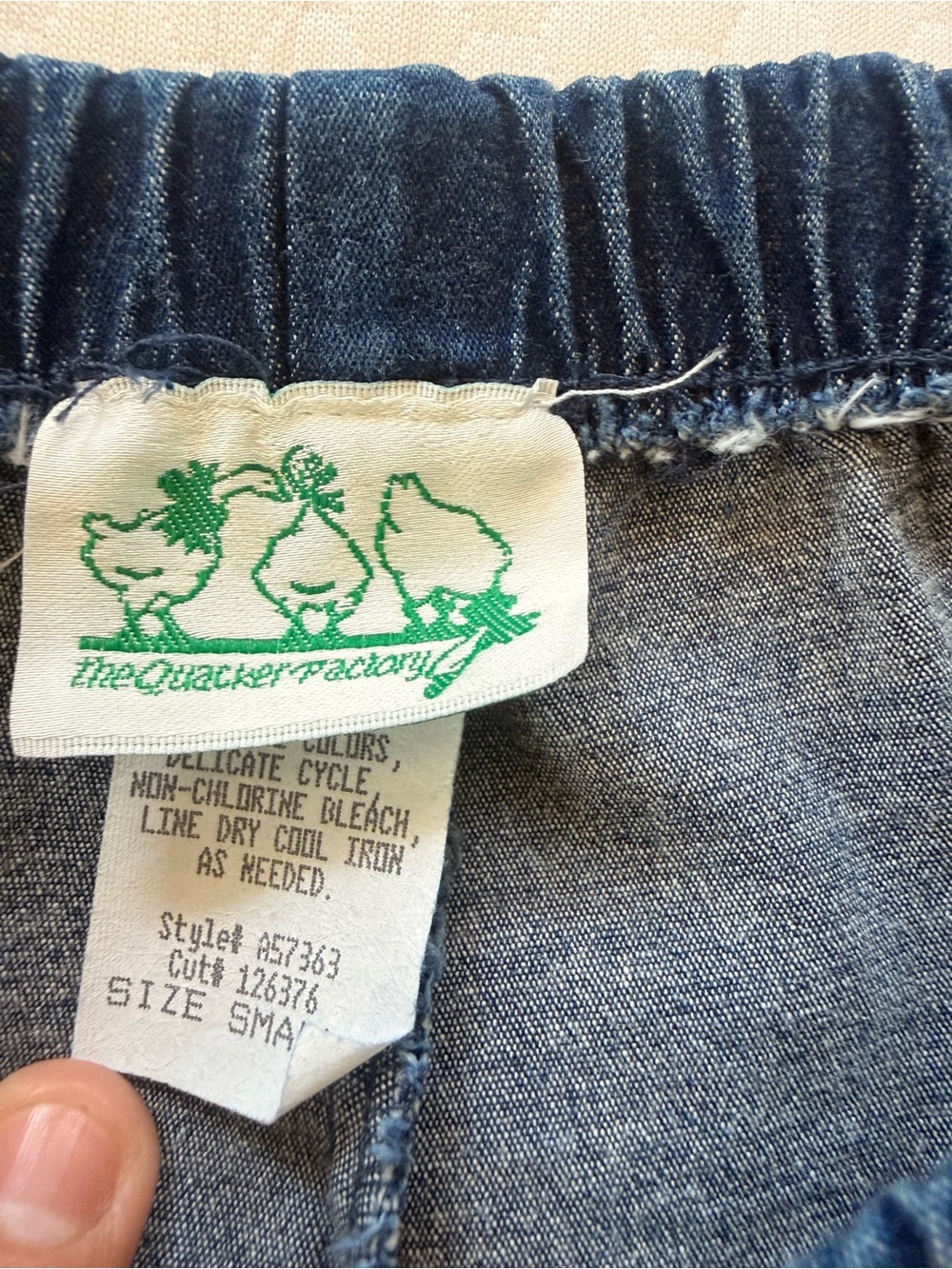 Quacker Factory Dark Blue Denim Elastic Waist Pants - Picture 5 of 5